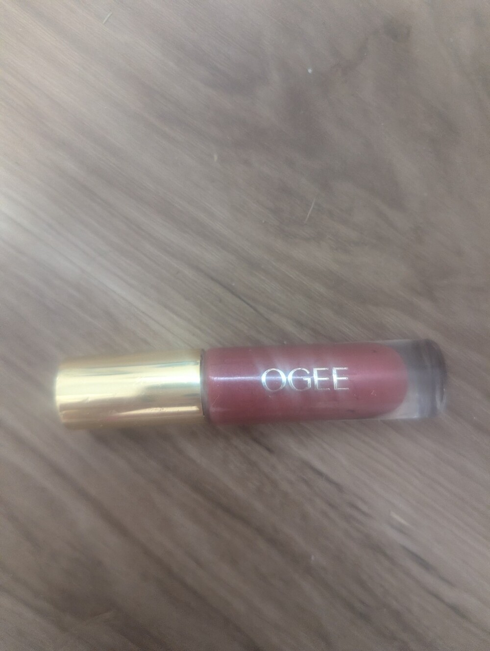 Ogee Sculpting Shiny Lip Gloss in Freezia New. no box